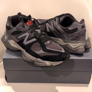 New Balance 9060, mens 10 black